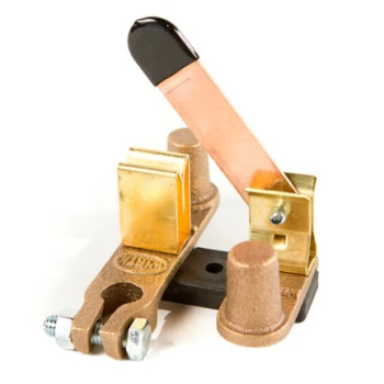 Double Post Accessory Battery Disconnect Switch