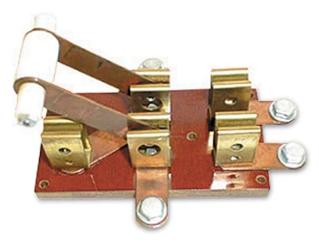 12/24-Volt Heavy AG Equipment Battery Disconnect Switch