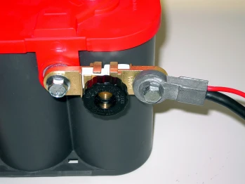 Side Mount Compact Battery Disconnect Switch
